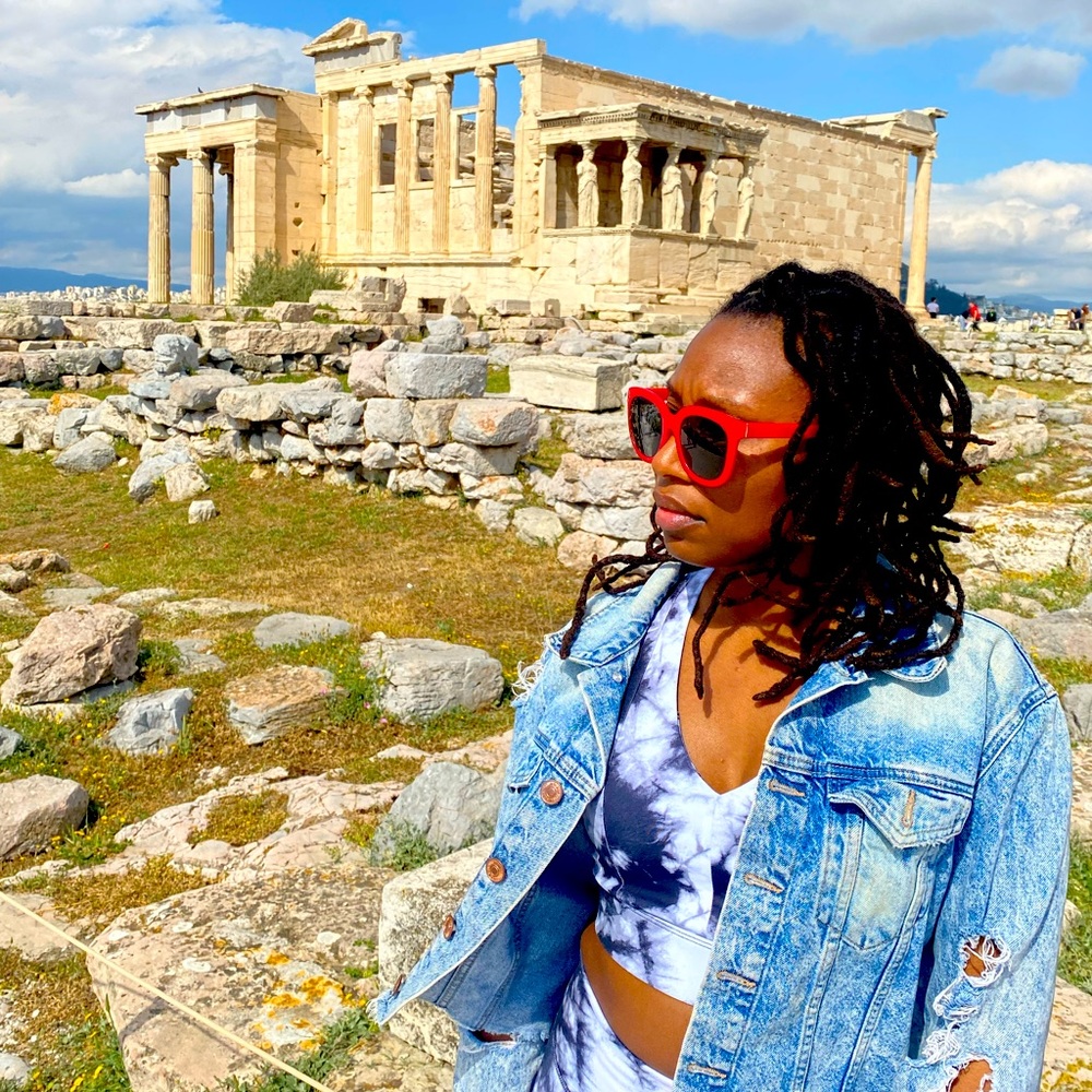 Meet your Posher, Jasmine